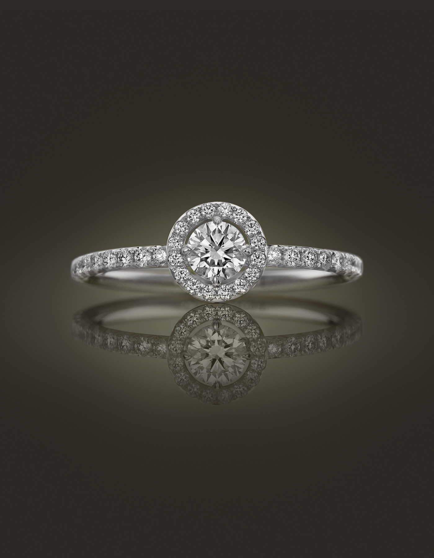 Guinnot Anonymous Halo diamond ring in 18k white gold
