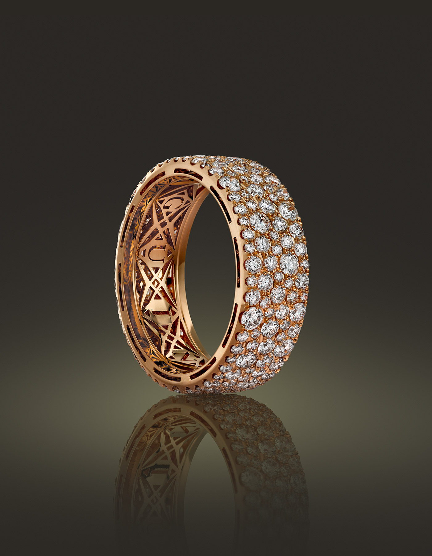 Guinnot Anonymous Snowset diamond ring in 18k rose gold